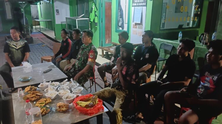Memupuk Semangat kebersamaan, Kodim 0504/JS Gelar Nobar Sepak Bola