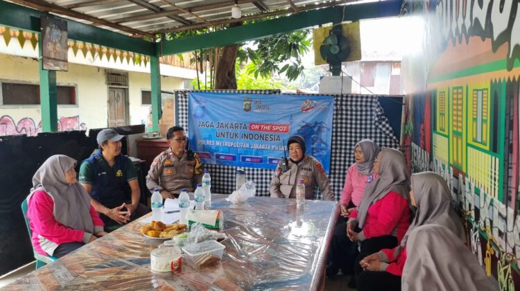 Polri Hadir di Tengah Masyarakat, JAGA JAKARTA ON THE SPOT Serap Aspirasi Warga Karet Tengsin