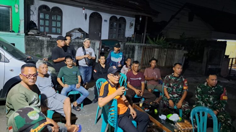 Nobar. Sepak Bola Gembira Ajang Silaturahmi, Kodim Jaksel Dengan Masyarakat