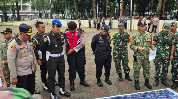 TNI-Polri Lakukan Pengamanan Kunjungan Presiden RI pada Puncak Hari Koperasi ke-79 di Indonesia Arena
