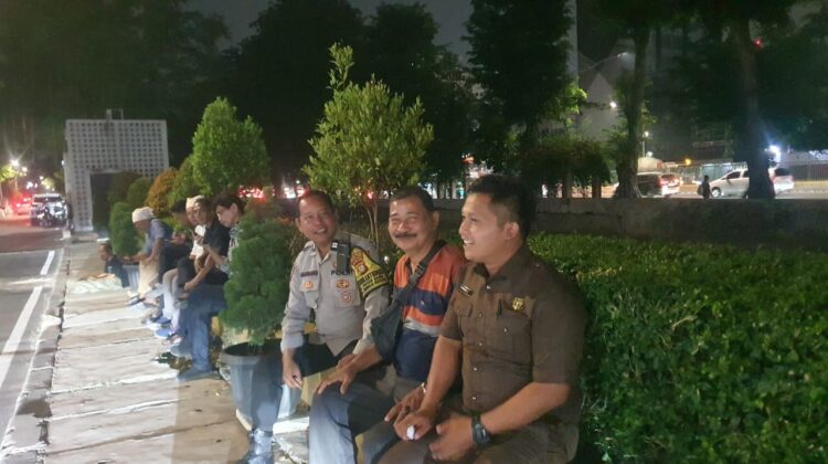 Bhabinkamtibmas Pasar Baru Perkuat Kedekatan dengan Warga Lewat Sambang Dialogis