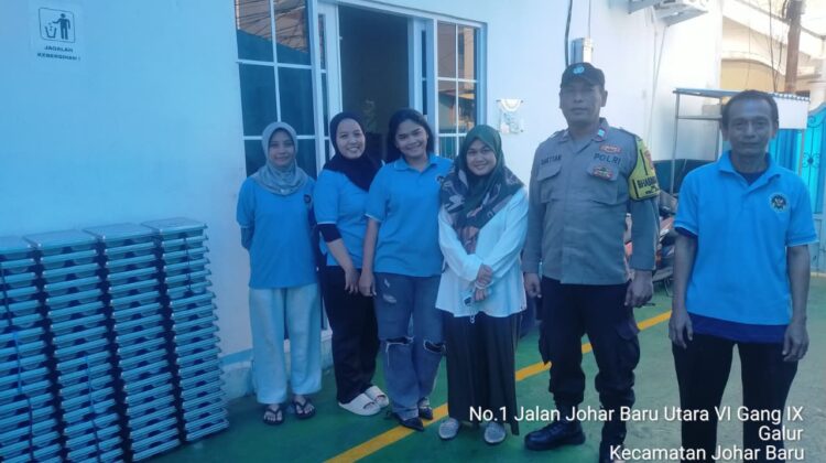 Program Makan Bergizi, Bhabinkamtibmas Galur Pastikan Keamanan SPPG dan Distribusi Berjalan Lancar