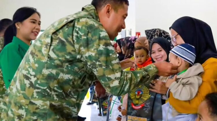 Yonif 330 Kostrad Gelar Sunatan Massal Metode Clamp untuk Masyarakat