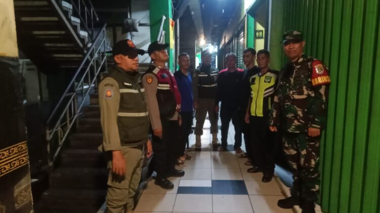 Tiga Pilar Kecamatan Tanah Abang Gelar Patroli Gabungan, Wujudkan Rasa Aman bagi Masyarakat