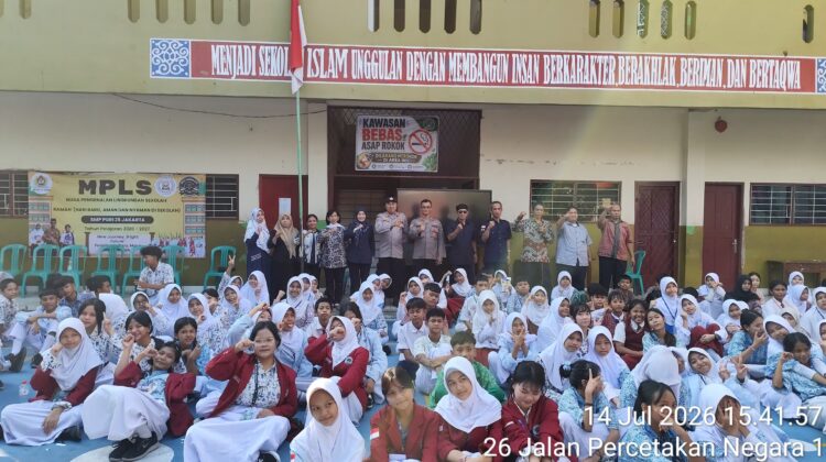 Polsek Johar Baru Bekali Siswa SMP PGRI 25 Edukasi Cegah Tawuran dan Kenakalan Remaja