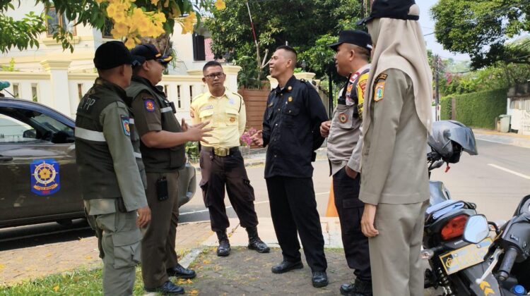 Sinergi Polisi dan Satpol PP Perkuat Patroli Dialogis di Taman Kemiri Cegah Gangguan Kamtibmas