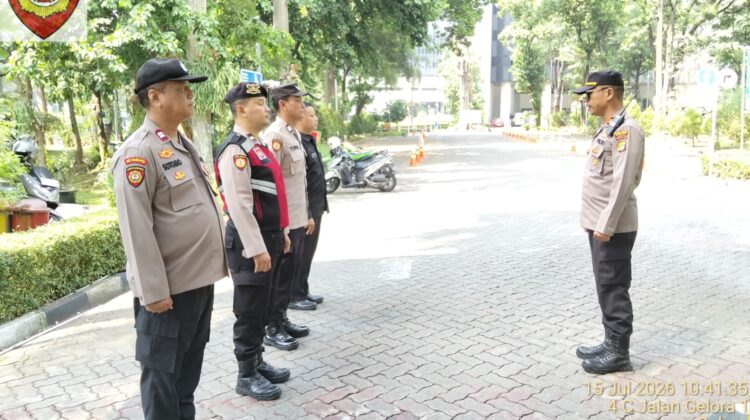 Polsek Metro Tanah Abang Siagakan Personel untuk Pengamanan Aksi Unjuk Rasa di Kementerian Kehutanan RI