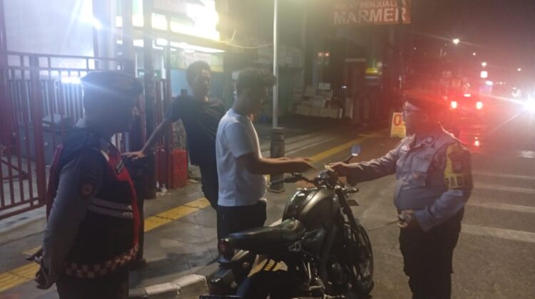 Patroli dan Razia Rutin Polsek Cempaka Putih Jaga Situasi Tetap Aman dan Kondusif