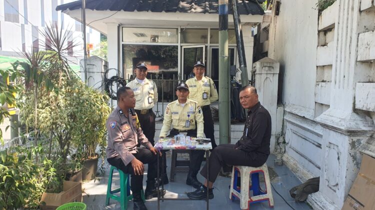 Bhabinkamtibmas Polsek Sawah Besar Perkuat Pembinaan Satpam di Kantor Pos Indonesia