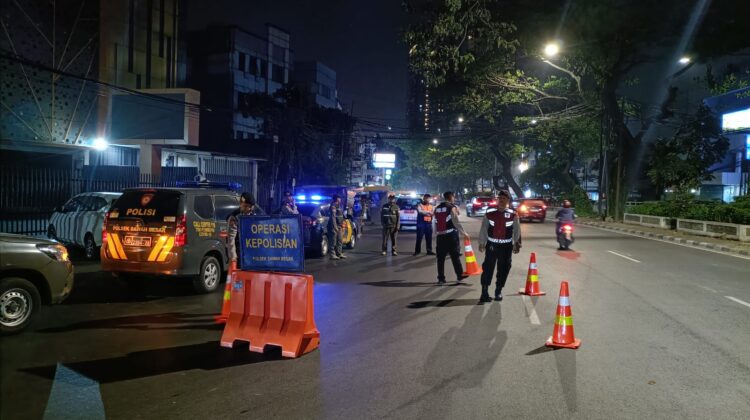 Polsek Sawah Besar, Perkuat Keamanan Jelang Dini Hari Dengan Oprasi Stataioner