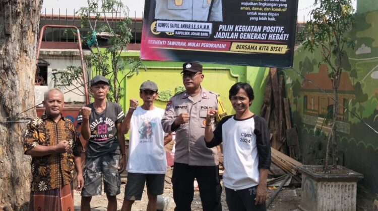 Cegah Tawuran Sejak Dini, Polsek Johar Baru Pasang Spanduk Imbauan Kamtibmas di Titik Strategis