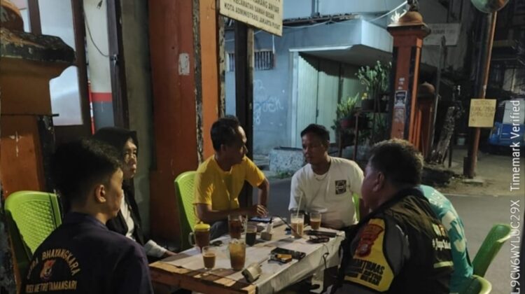 Bhabinkamtibmas Karang Anyar Perkuat Sinergi Cegah Gangguan Kamtibmas