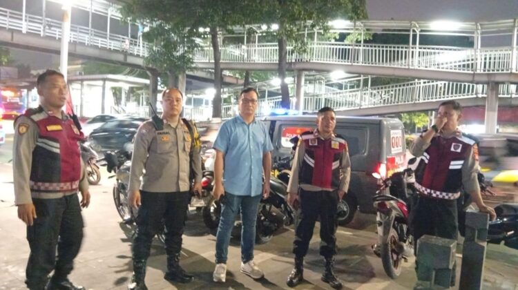 Polsek Senen Gelar Patroli Cipta Kondisi, Antisipasi Gangguan Kamtibmas pada Sabtu Malam