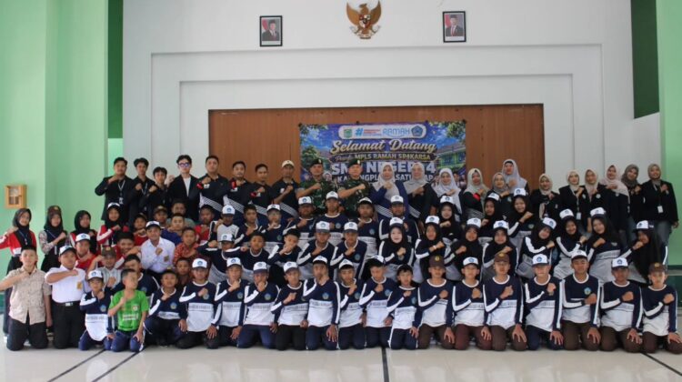 Yonkes 2 Kostrad Tanamkan Disiplin dan Pola Hidup Sehat kepada Pelajar melalui MPLS