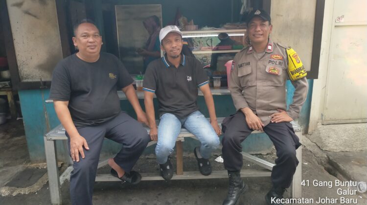 Patroli Dialogis Bhabinkamtibmas Perkuat Sinergi dengan Ketua RW, Dorong Wajib Lapor Demi Keamanan Wilayah