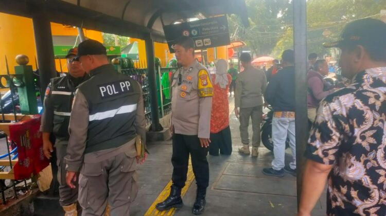 Tiga Pilar Menteng Gelar Kamis Tertib, Sasar PKL dan Parkir Liar