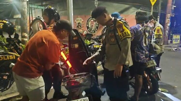 Jaga Kondusivitas Wilayah, Polsek Johar Baru Gencarkan Operasi Cipta Kondisi dan Patroli Dini Hari
