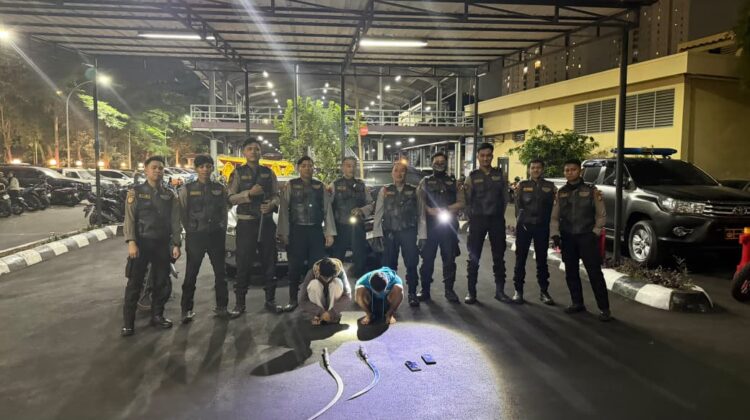 Patroli Presisi Polres Jakpus Gagalkan Dugaan Tawuran, Dua Remaja dan Dua Celurit Diamankan
