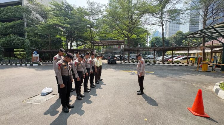 Pengamanan Humanis Jadi Prioritas, Polsek Metro Tanah Abang Kawal Aksi Aspirasi di Kemendikdasmen RI