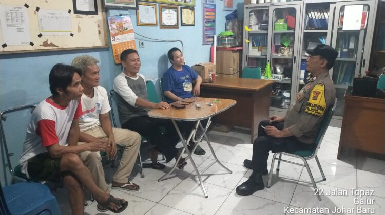 Dialog Bersama Warga, Polsek Johar Baru Perkokoh Keamanan Lingkungan