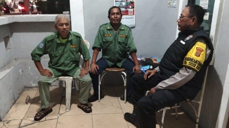 Poskamling Jadi Garda Terdepan, Polsek Johar Baru Ajak Warga Perkuat Pengawasan Lingkungan