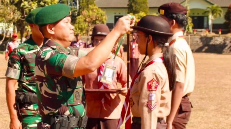 Danyonkes 2 Kostrad Buka Orientasi Pramuka SMAN 9 Malang, Tanamkan Karakter dan Jiwa Bela Negara