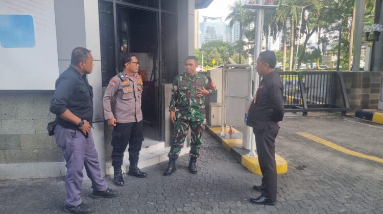Bhabinkamtibmas dan Babinsa Karet Tengsin Perkuat Kolaborasi Pengamanan di Graha BNI Pusat