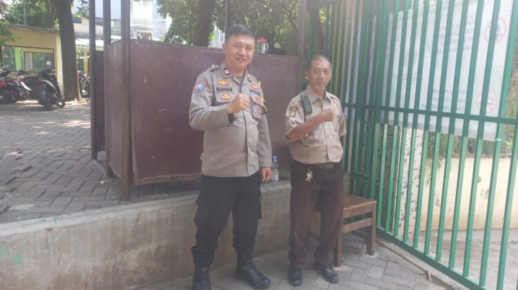 Sambang Satpam Yayasan Said Naum, Bhabinkamtibmas Kebon Kacang Tingkatkan Kewaspadaan dan Pelayanan Keamanan
