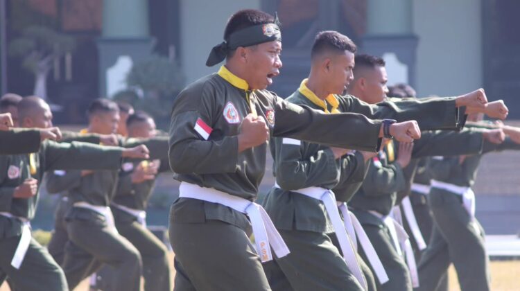 Asah Kemampuan Tempur, Prajurit Yonzipur 10 Kostrad Gelar Latihan Pencak Silat Militer