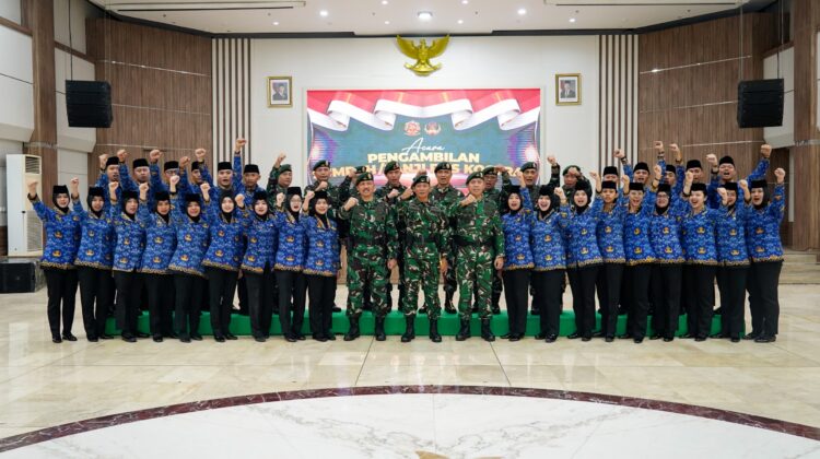 Pangkostrad Pimpin Penyumpahan PNS Kostrad 2026, Tekankan Integritas dan Profesionalisme