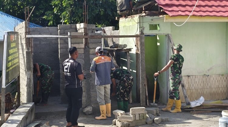 Pemasangan Cor Sloof Atas MCK Masjid Quba Tandai Kemajuan Pembangunan TMMD Ke-129 di Desa Umbele