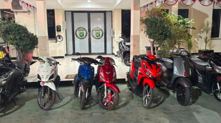 Brimob Polda Metro Jaya Bubarkan Balap Liar, Tujuh Motor Diamankan di Duren Sawit