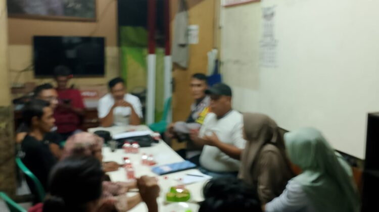Diskusi Kamtibmas Perkuat Sinergi Polisi dan Warga Jaga Keamanan Lingkungan RW 008 Kartini
