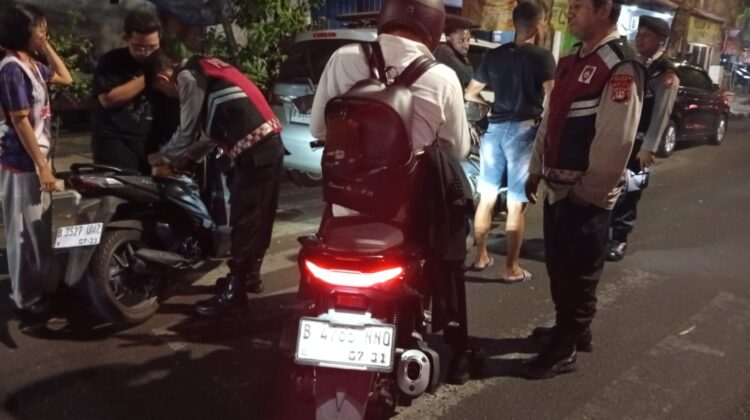 Polsek Senen Gelar Operasi Stasioner Dini Hari, Tak Temukan Pelanggaran