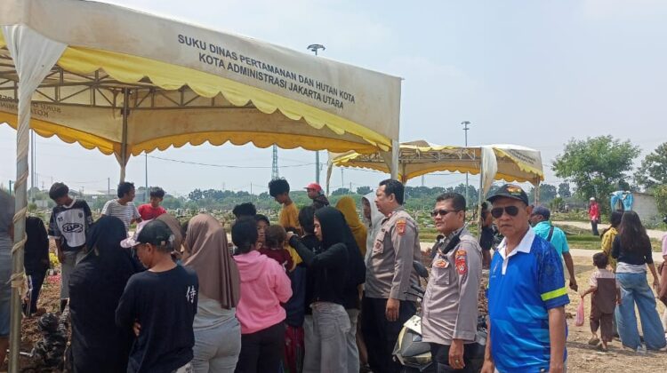 Polres Jakpus Antar Jenazah Warga Kebon Kosong ke TPU Rorotan, Wujud Kepedulian Polisi kepada Masyarakat