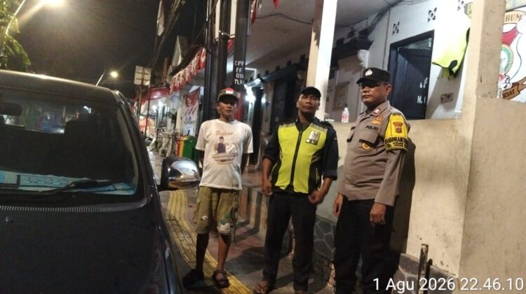 Perkuat Deteksi Dini, Bhabinkamtibmas Johar Baru Sambangi Poskamling RW 07 dan Ajak Warga Aktif Jaga Lingkungan