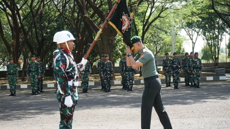 Danbrigif 3 Kostrad Pimpin Tradisi Korps Rapor Pelepasan Dua Perwira Pindah Satuan