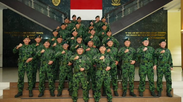 Estafet Kepemimpinan Divif 2 Kostrad, Pangdivif Tekankan Keteladanan dan Profesionalisme