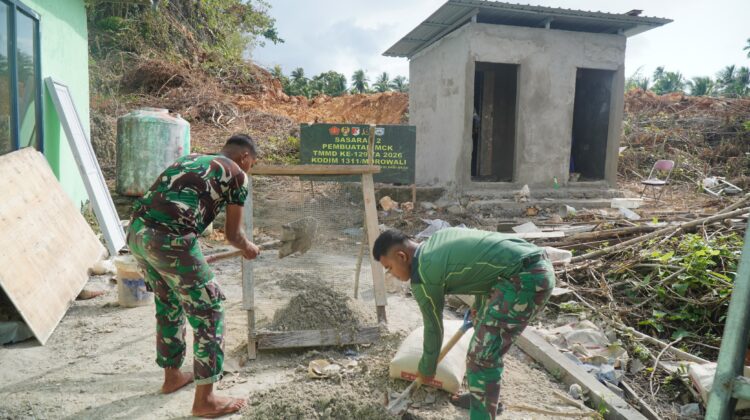 Pembangunan MCK Masjid Desa Polewali Berlanjut ke Tahap Pengacian Dinding