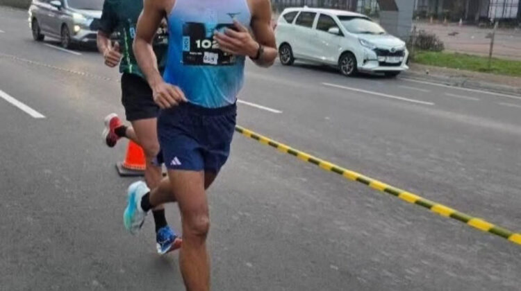 Praka Hendrik Nainggolan Juara 1 GRID RUN 2026, Harumkan Nama Yonif 323 Kostrad