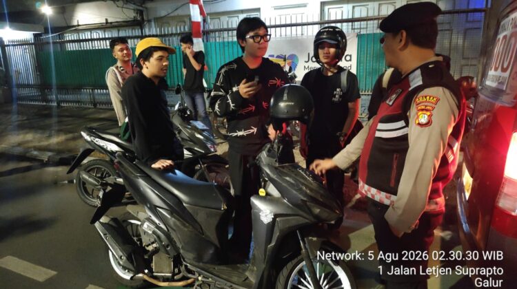 Tekan Angka Kriminalitas, Polsek Johar Baru Gencarkan Operasi Cipta Kondisi Malam Hari