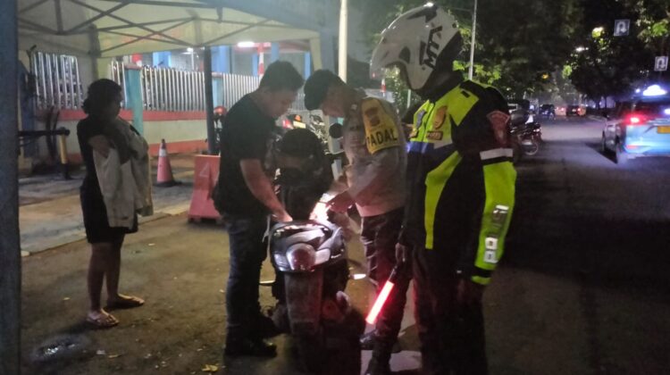 Polsek Senen Gelar Operasi Stasioner Dini Hari, Tak Temukan Pelanggaran