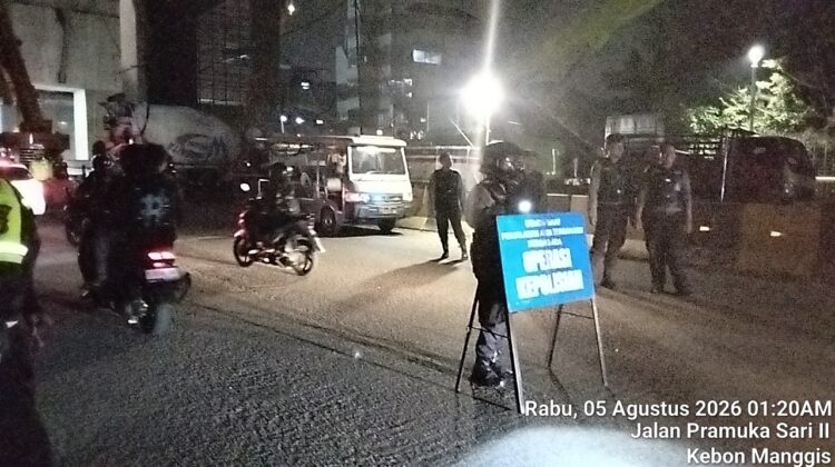 Dinihari Razia Gabungan di Proklamasi Tambak, Polisi Perketat Pengawasan Malam Hari