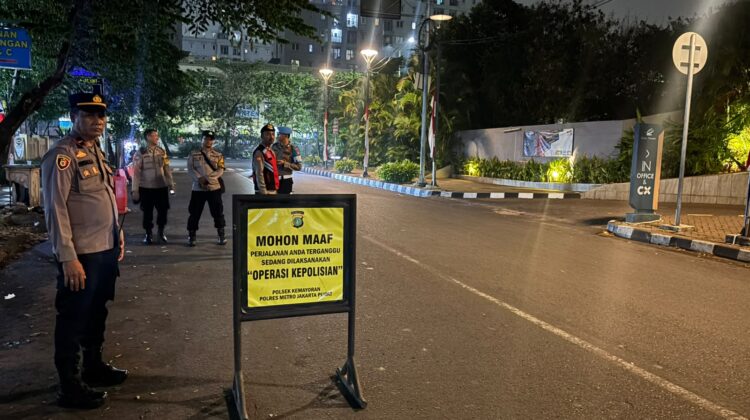Razia Secara Stasioner Polsek Kemayoran, Mempersempit Ruang Gerak Pelaku Kejahatan Demi Keselamatan Masyarakat