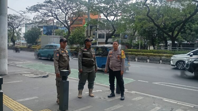 Patroli Gabungan Bhabinkamtibmas dan Satpol PP Kwitang Perkuat Antisipasi Gangguan Kamtibmas