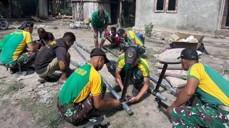 Yonarmed 12 Kostrad Terangi Akses Warga Perbatasan melalui Pemasangan Lampu Panel Surya