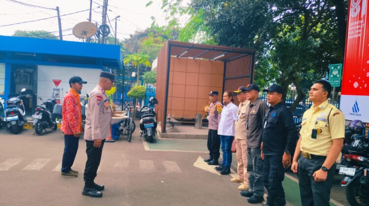 Polsek Tanah Abang Siagakan Personel untuk Amankan Aksi Unjuk Rasa di Kantor PAM JAYA