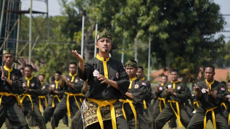 Petarung Yonif 305 Kostrad Matangkan Persiapan Hadapi Lomba Pencak Silat Militer