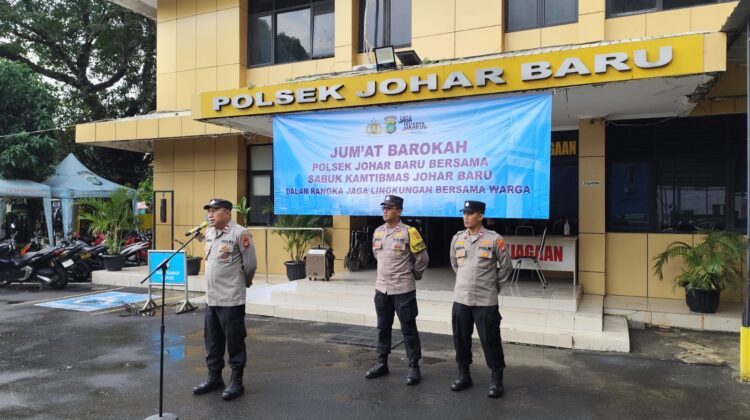 Jumat Barokah Perkuat Sinergi, Polsek Johar Baru Apresiasi Sabuk Kamtibmas dengan Penyaluran Sembako