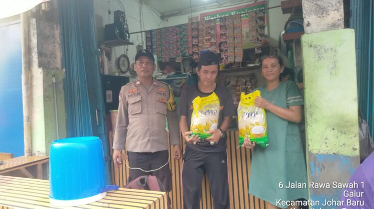 GPM (Gerakan Pangan Murah), Polri untuk Masyarakat Stabilkan Harga Beras di Johar Baru
